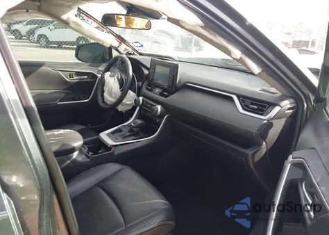 2021 Toyota Rav4 Xle Premium z USA, uszkodzony, nr VIN 2T3C1RFV7MC119488